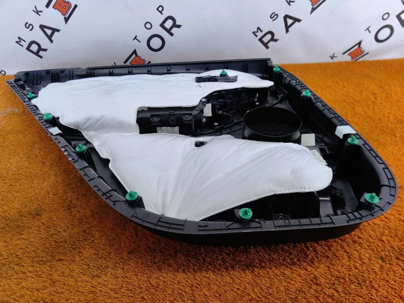 Обшивка двери