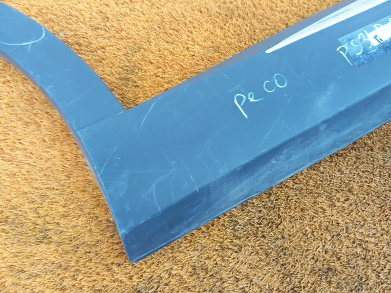 Молдинг двери