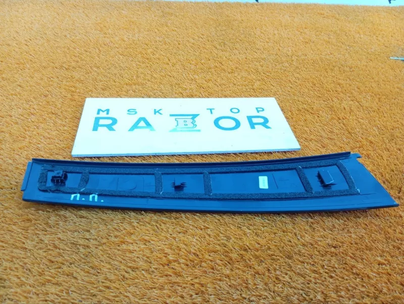 Накладка двери