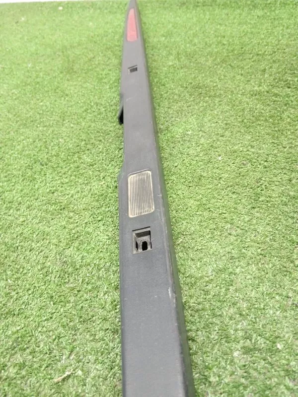 Накладка крышки багажника