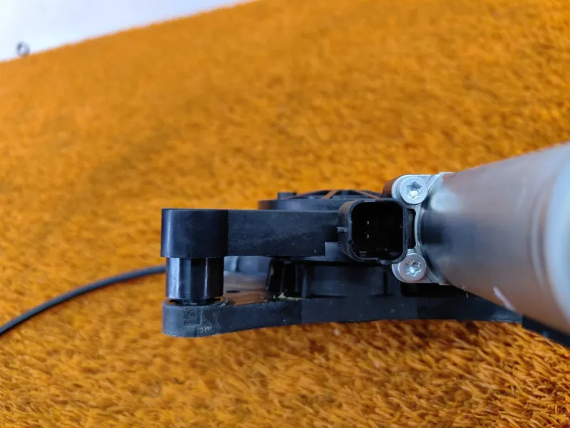 Стеклоподъемник