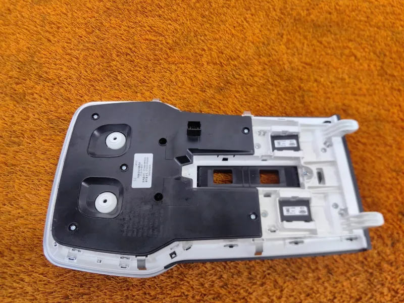 Плафон салона