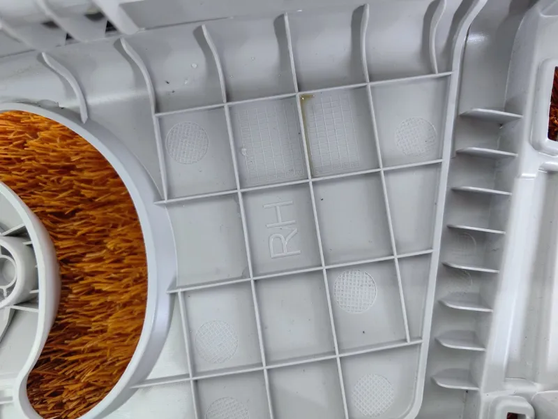 Обшивка центральной стойки