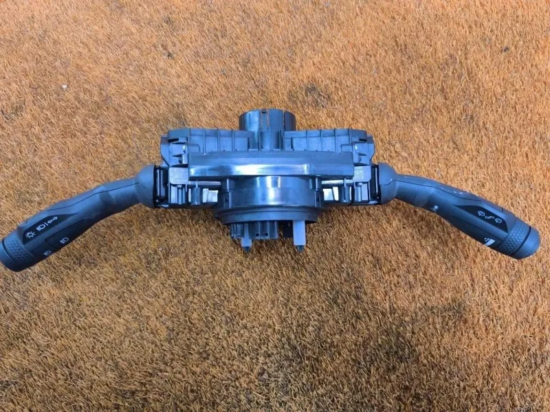 Подрулевой переключатель