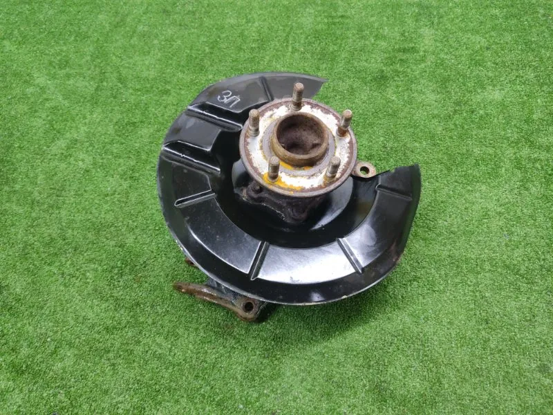 Кулак поворотный