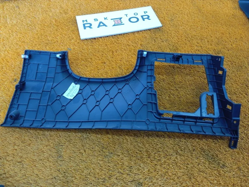 Накладка на торпедо