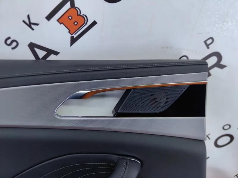 Обшивка двери