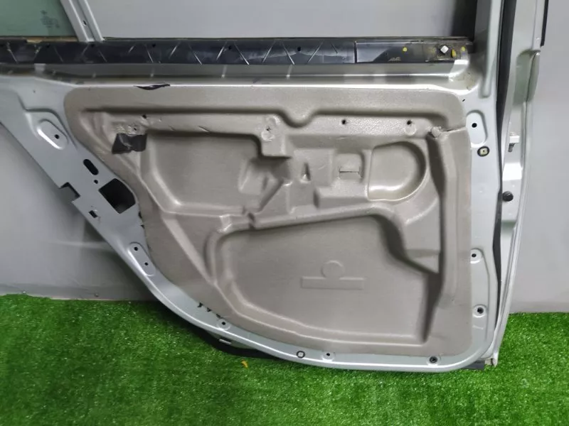 Дверь BMW 5-Series 2004 41527202341 E60, задняя левая