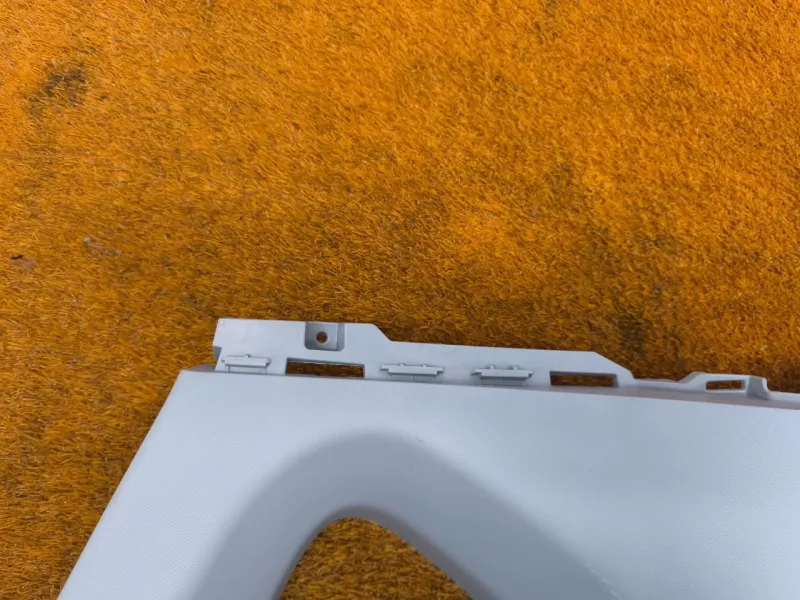 Накладка на стойку кузова