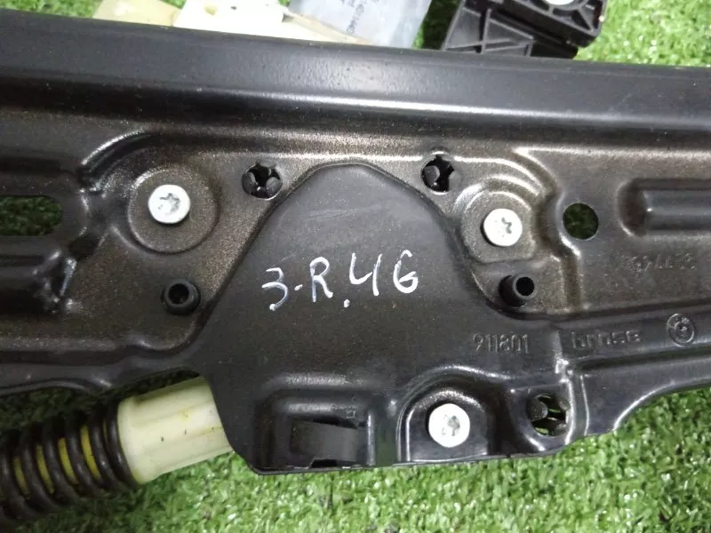 Стеклоподъемник BMW 5-Series 2011 51357182614 F10, задний правый