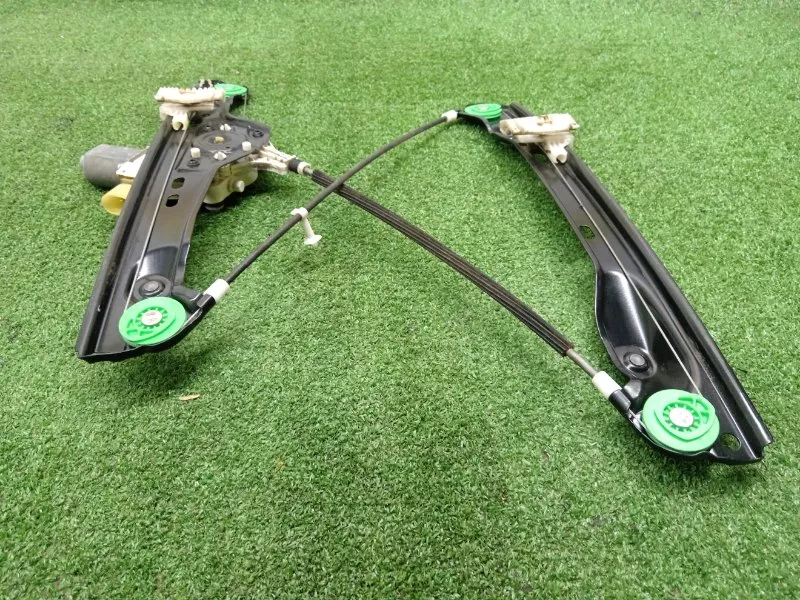 Стеклоподъемник BMW 3-Series 2008 51337140587 E90, передний правый