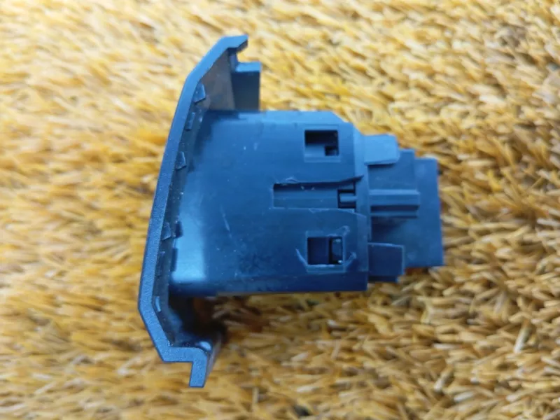 Кнопка аварийной сигнализации BMW X3 2018 61316993055 G01 B47