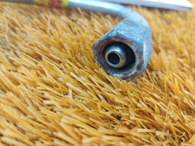 Трубка топливная