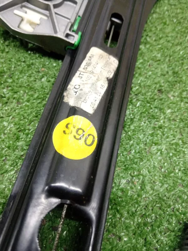 Стеклоподъемник Audi A4 2009 8K0839461 B8, задний левый