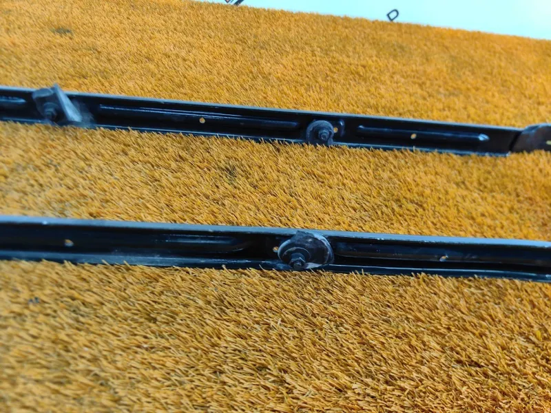 Крепление топливного бака (Кронштейн топливного бака)