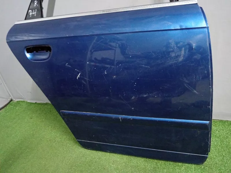 Дверь Audi A4 2007 8E0833052J B7, задняя правая