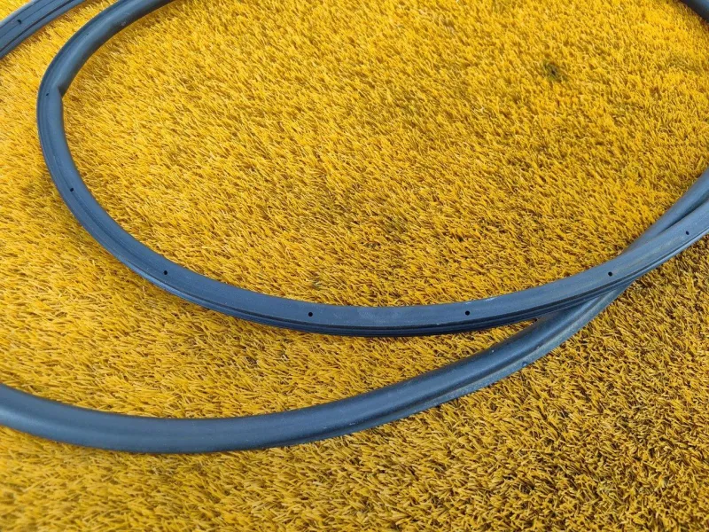 Уплотнитель двери