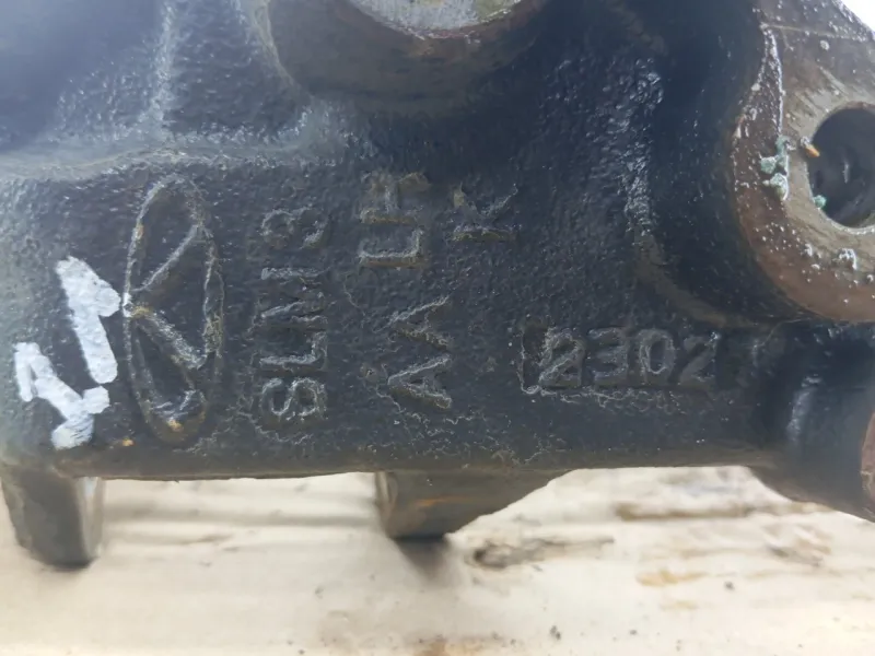 Кулак поворотный