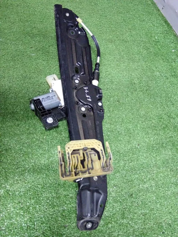 Стеклоподъемник BMW 5-Series 2011 942888100 F10, задний левый