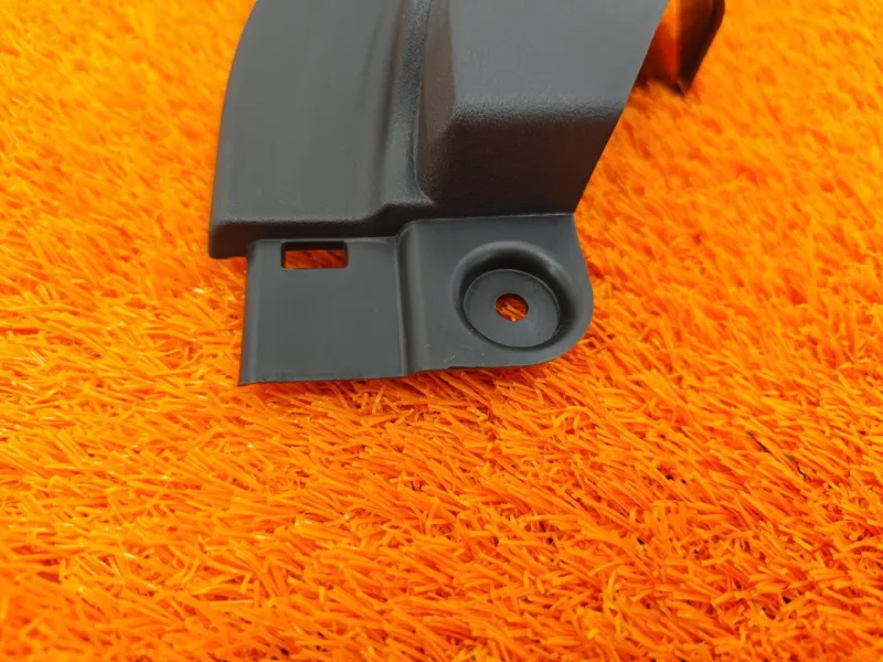 Уголок двери