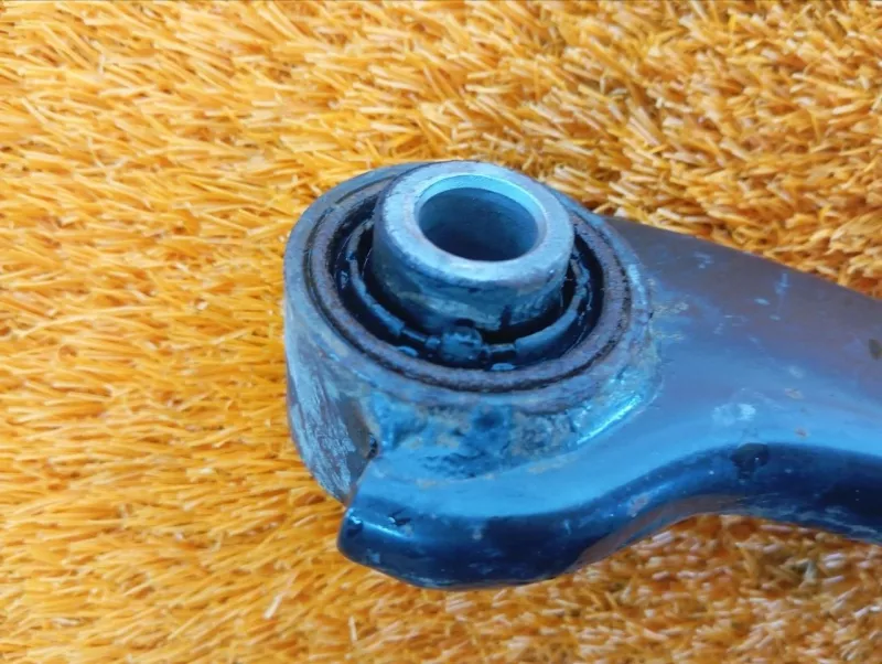 Рычаг подвески