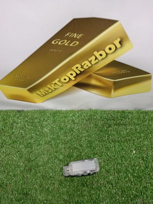 Плафон подсветки двери