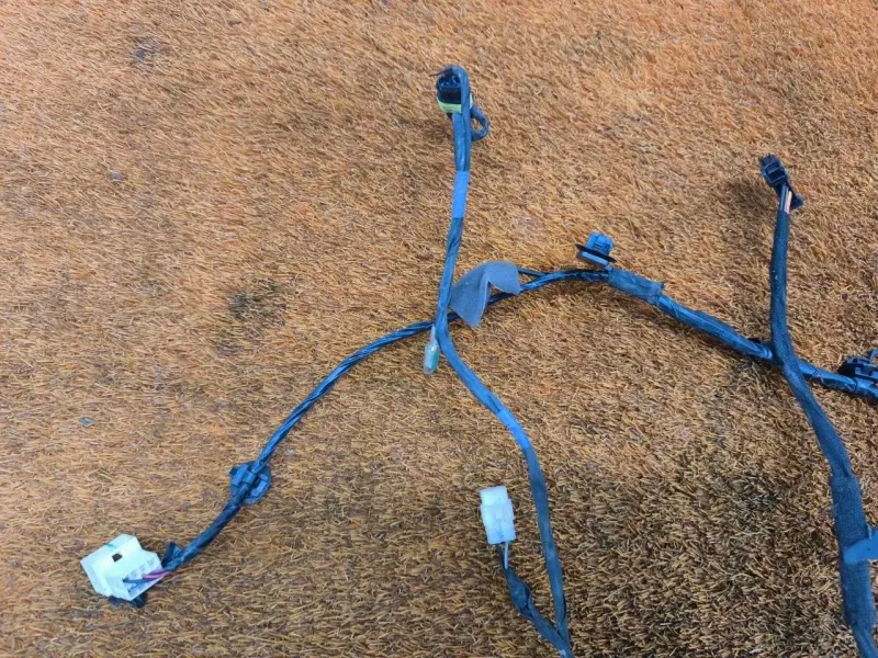 Проводка крышки багажника