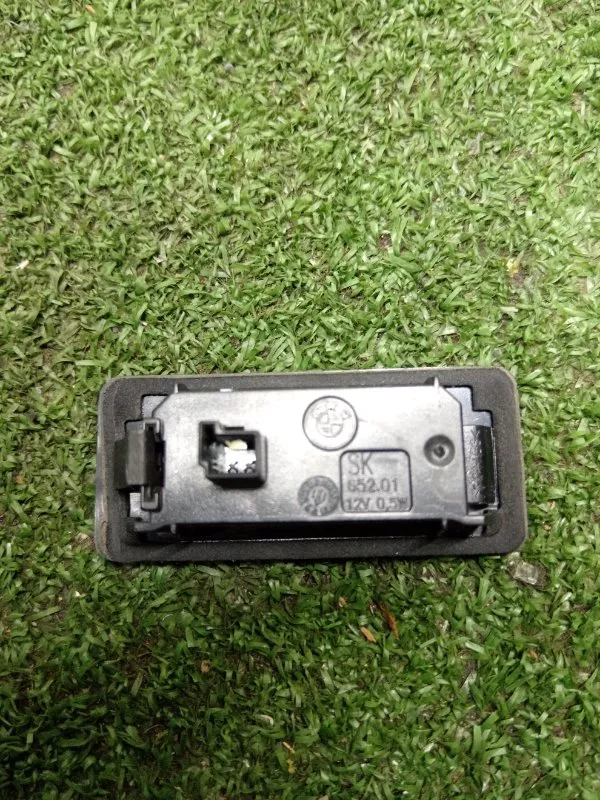 Плафон подсветки багажника