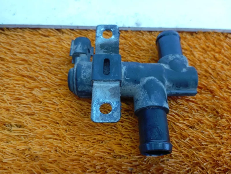 Клапан вентиляции топливного бака