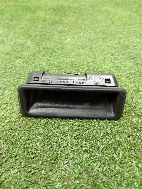 Кнопка открывания багажника BMW 5-Series 2006 51247118158 E60/E61, задняя