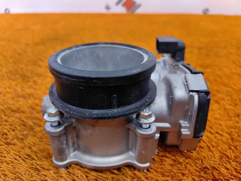 Дроссельная заслонка