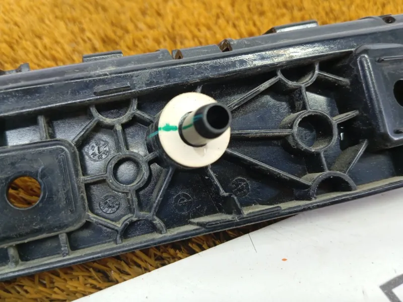 Крепление бампера