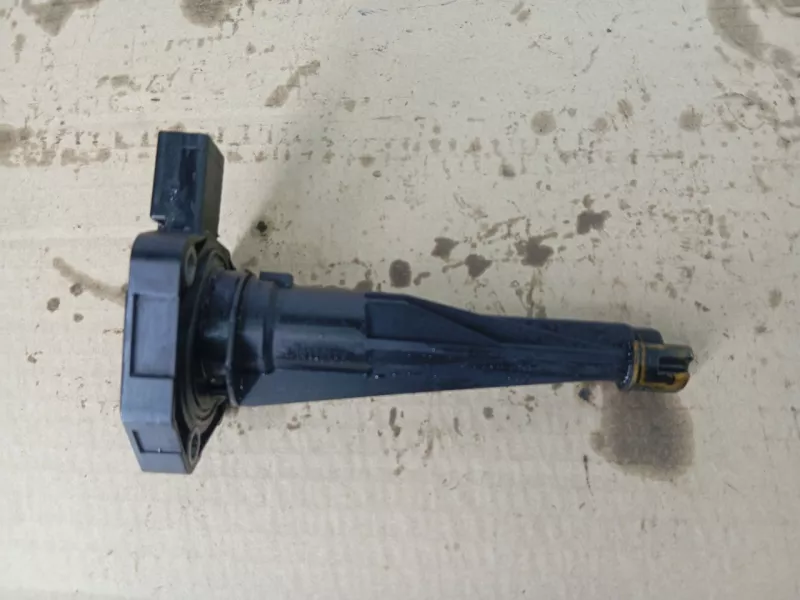 Датчик уровня масла в двигателе BMW 5-Series 2019 12618638755 G30 B47D20A