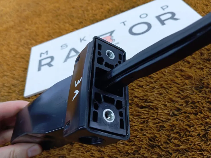 Ограничитель двери