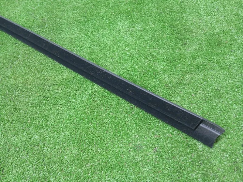 Уплотнитель стекла двери