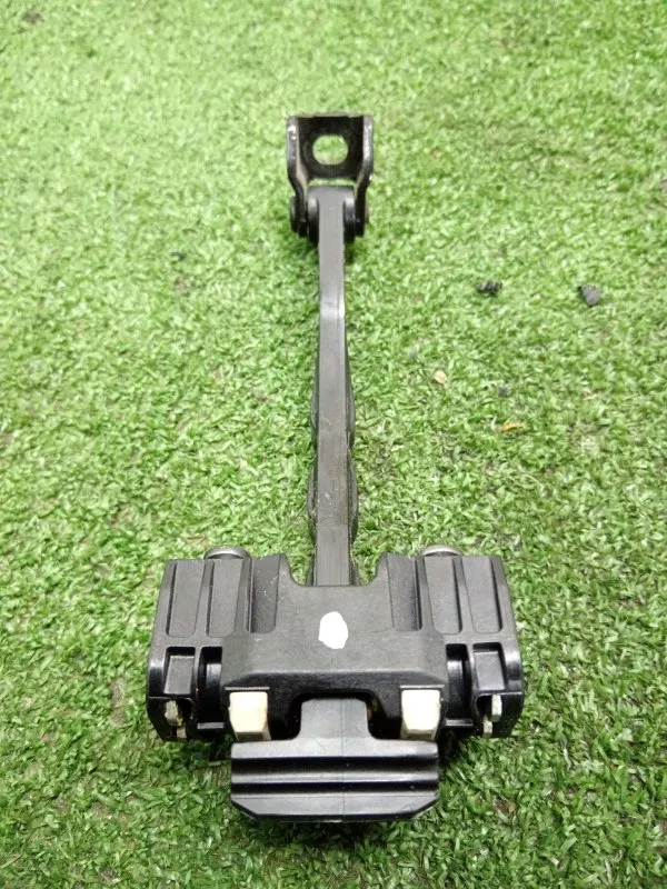 Ограничитель двери