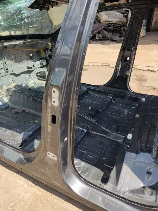 Порог с центральной стойкой