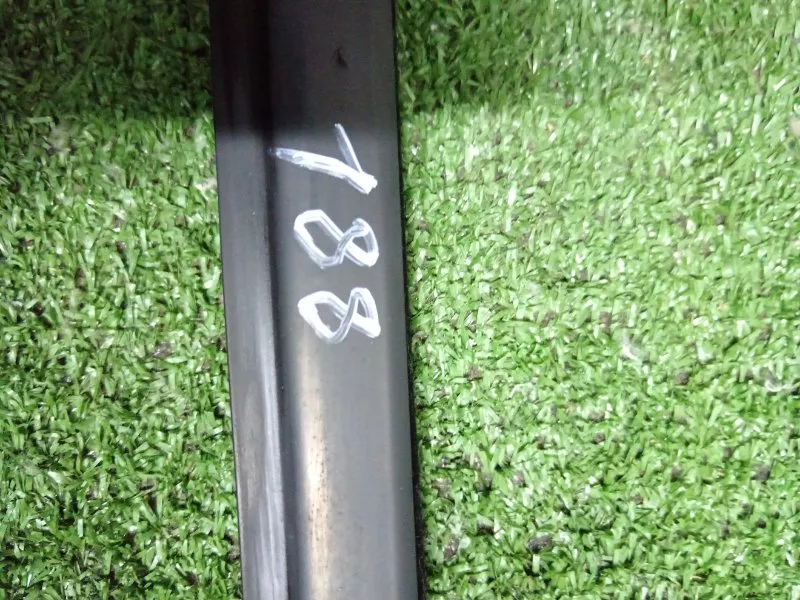 Уплотнитель стекла двери