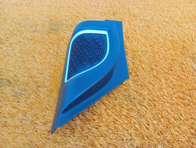 Уголок двери