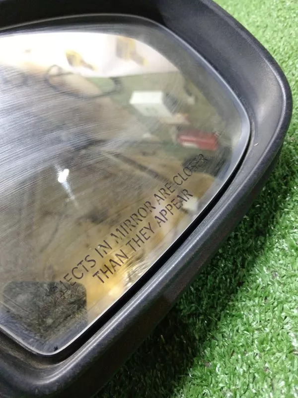 Зеркало боковое