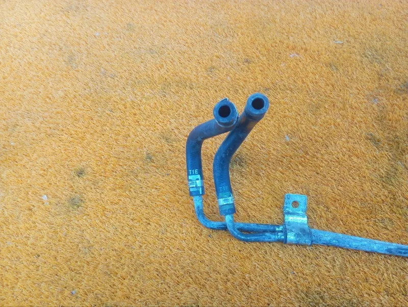 Трубка системы охлаждения