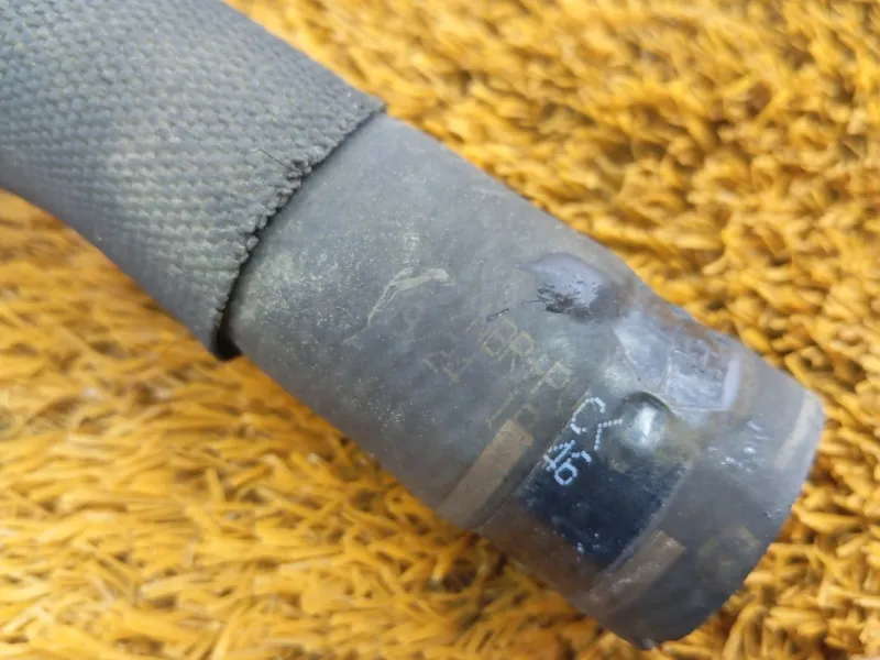 Патрубок интеркулера