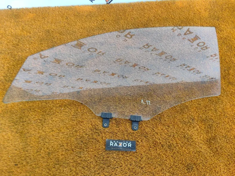 Стекло двери