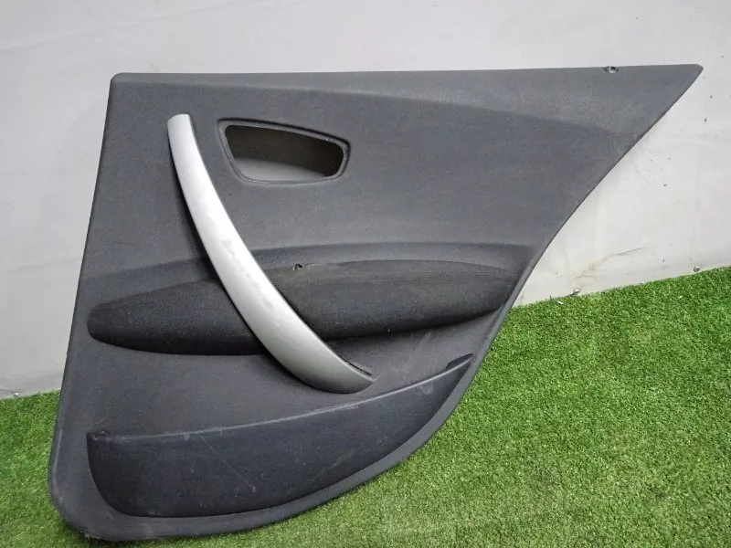 Обшивка двери BMW 1-Series 2005 51427133360 E87, задняя правая