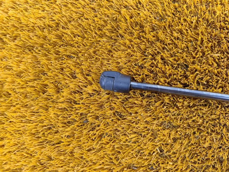 Амортизатор крышки багажника