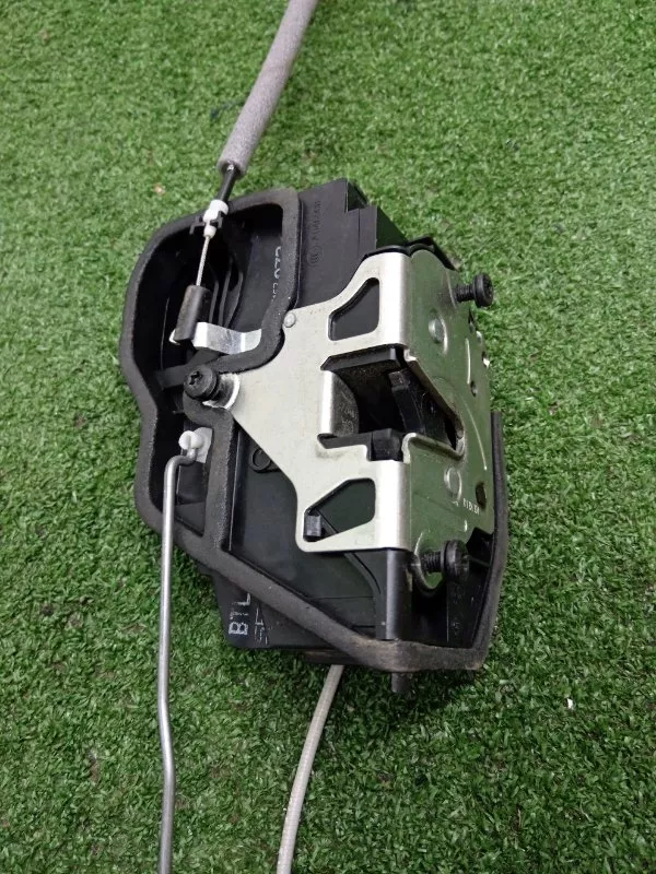 Замок двери