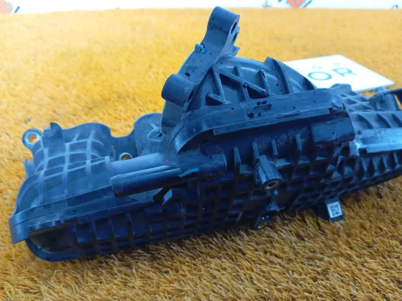 Коллектор впускной