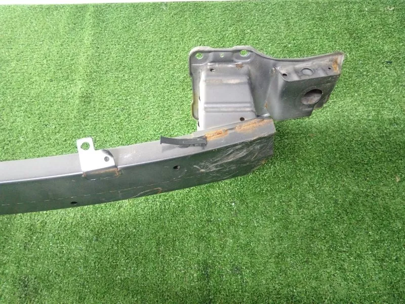 Усилитель бампера