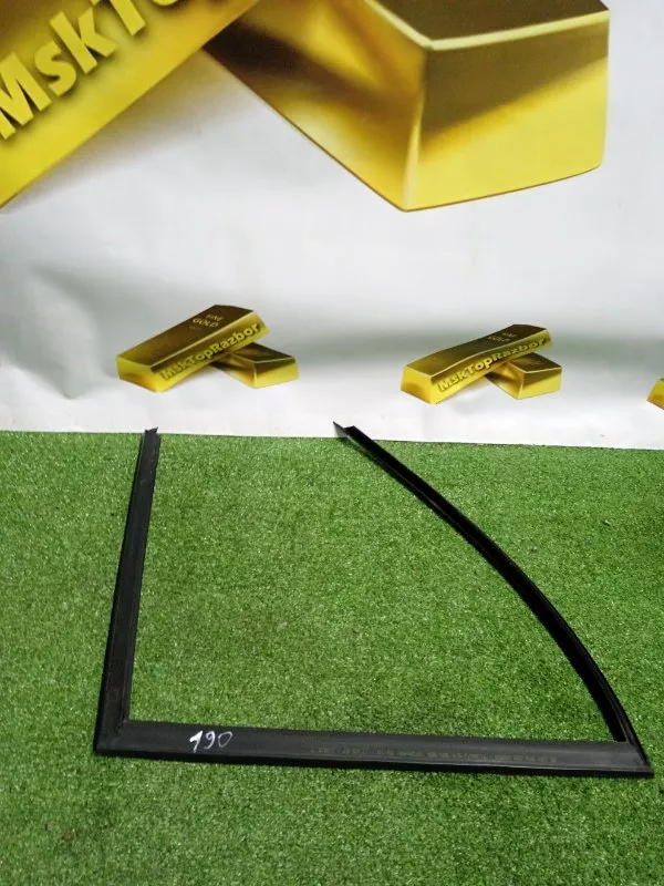 Уплотнитель стекла двери