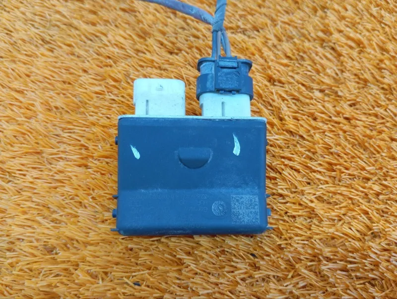 Блок управления крышки багажника